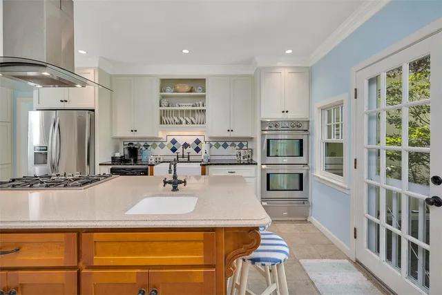 $2,450,000 | 2022 Bruce Circle, St. Simons Island, GA 31522