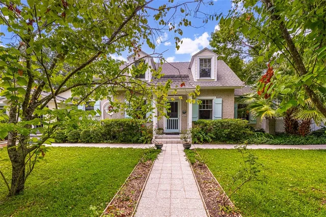 $2,450,000 | 2022 Bruce Circle, St. Simons Island, GA 31522