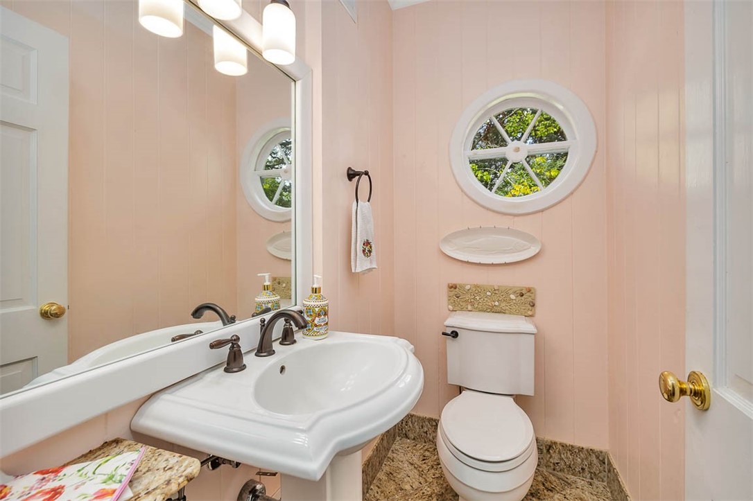 2022 Bruce Circle St. Simons Island, GA 31522 - Photo 23 of 40 Half bath main floor