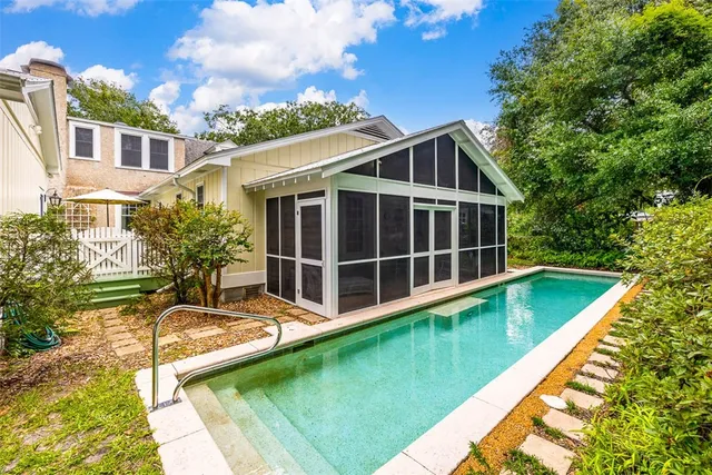 $2,450,000 | 2022 Bruce Circle, St. Simons Island, GA 31522