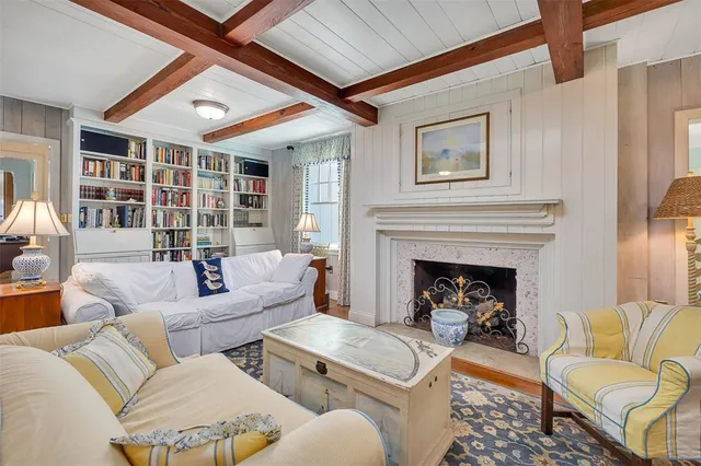 $2,450,000 | 2022 Bruce Circle, St. Simons Island, GA 31522