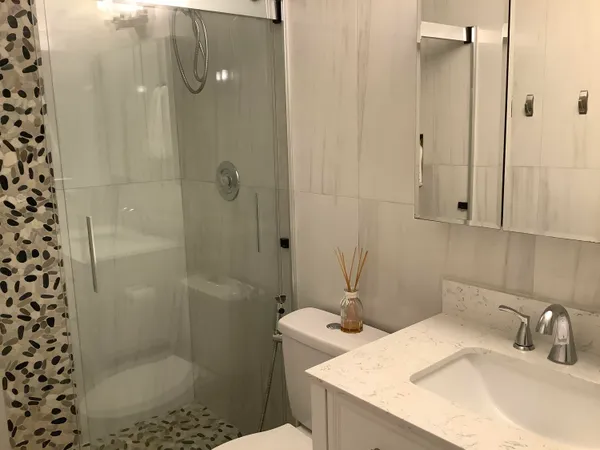 $2,250 | 22040 Palms Way, Unit 204, Boca Raton, FL 33433