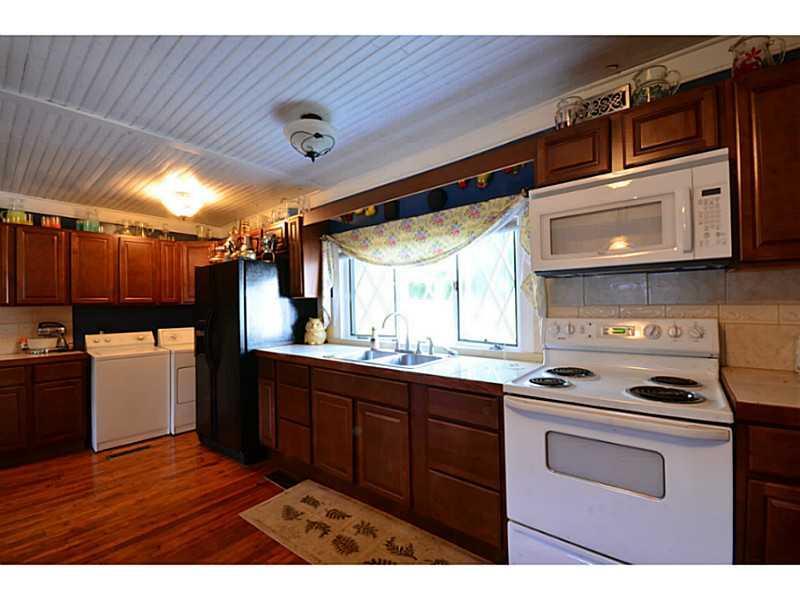 32 Park Street Springfield, ME 04487 - Photo 6 of 21 Kitchen.