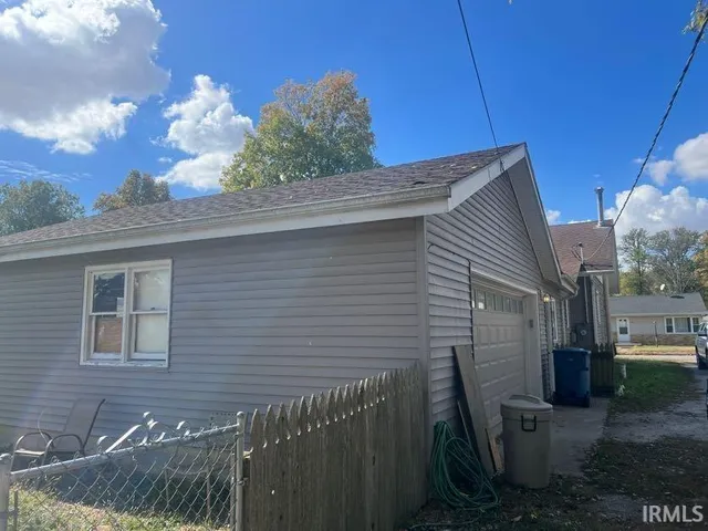 $129,000 | 5909 Lincoln Street, Uniondale, IN 46791