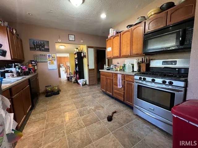 $129,000 | 5909 Lincoln Street, Uniondale, IN 46791