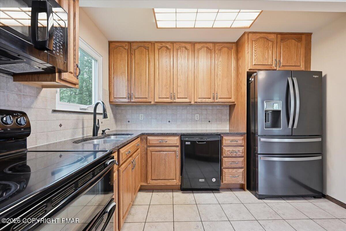 1238 Glenbrook Road Bartonsville, PA 18321 - Photo 32 of 107 032-028_DSC_6184