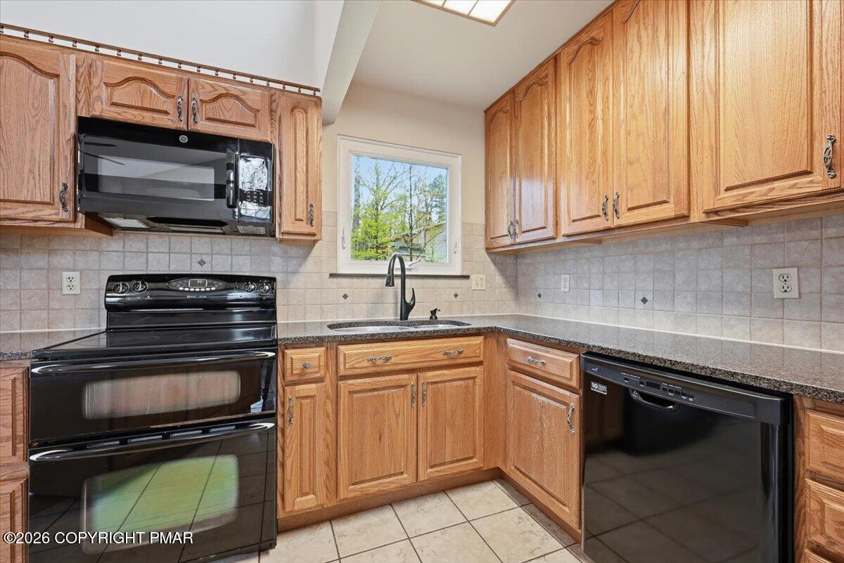 1238 Glenbrook Road Bartonsville, PA 18321 - Photo 35 of 107 035-027_DSC_6181