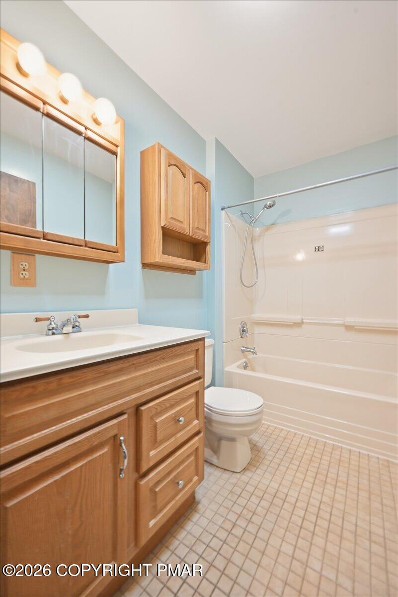 1238 Glenbrook Road Bartonsville, PA 18321 - Photo 51 of 107 052-047_DSC_6113