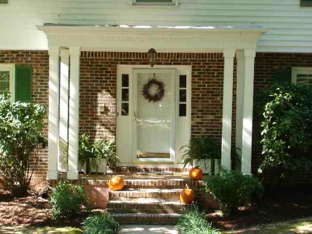 9 Queensbury Road Greenville, SC 29617 - Photo 2 of 22 Gallery Image 2