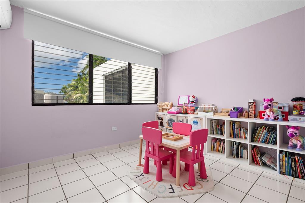 D D Condor Guaynabo, PR 00969 - Photo 10 of 16