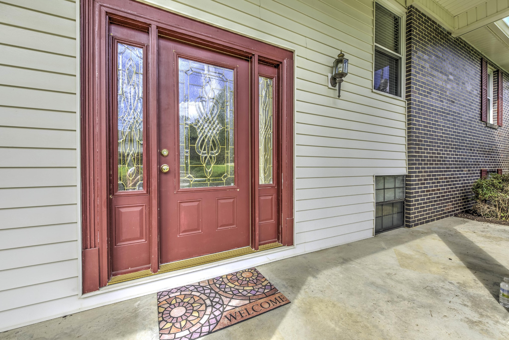 118 Garnet Lane Oak Ridge, TN 37830 - Photo 2 of 28 a view of a door and a window