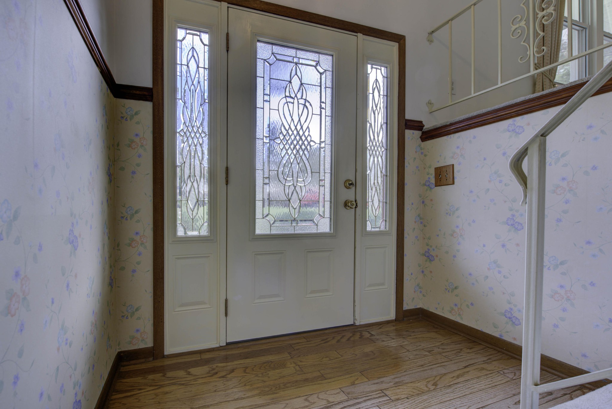 118 Garnet Lane Oak Ridge, TN 37830 - Photo 3 of 28 a view of an entryway with wooden floor