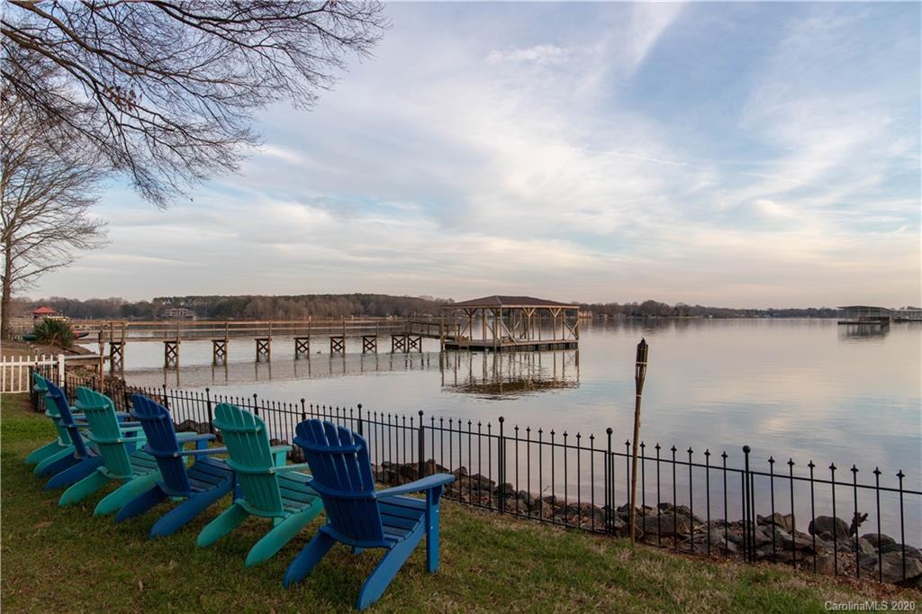 118 Surfside Road Mooresville, NC 28117 - Photo 1 of 48 Gallery Image 1