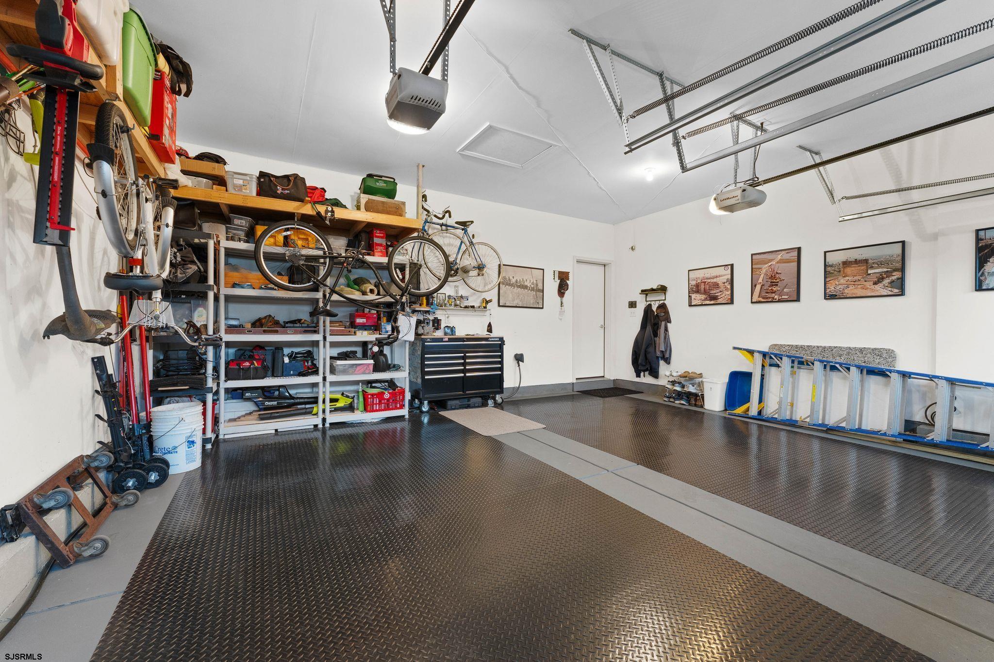 11 Daffodil Road Egg Harbor Township, NJ 08234 - Photo 34 of 50 a view of a livingroom with shelves
