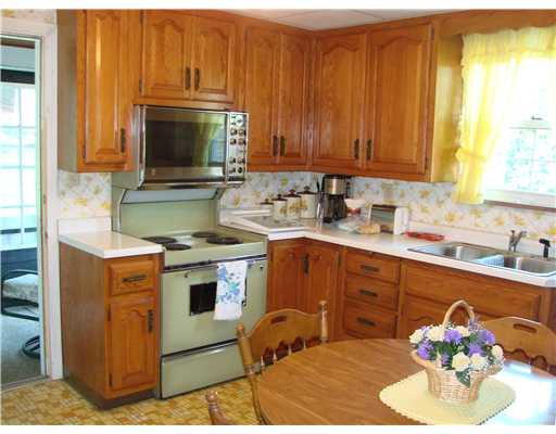 648 Milltown Road Plum, PA 15068 - Photo 2 of 16 Kitchen.
