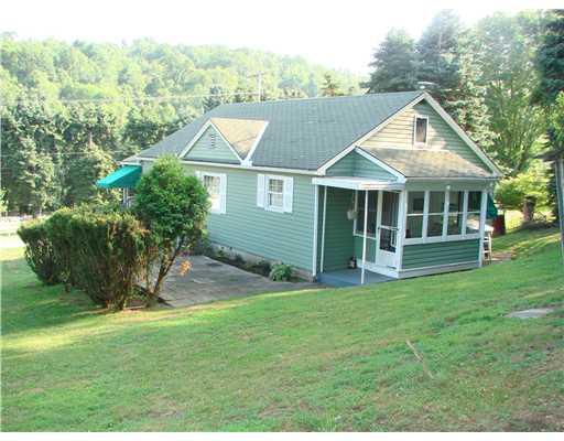 648 Milltown Road Plum, PA 15068 - Photo 13 of 16 Exterior Back.