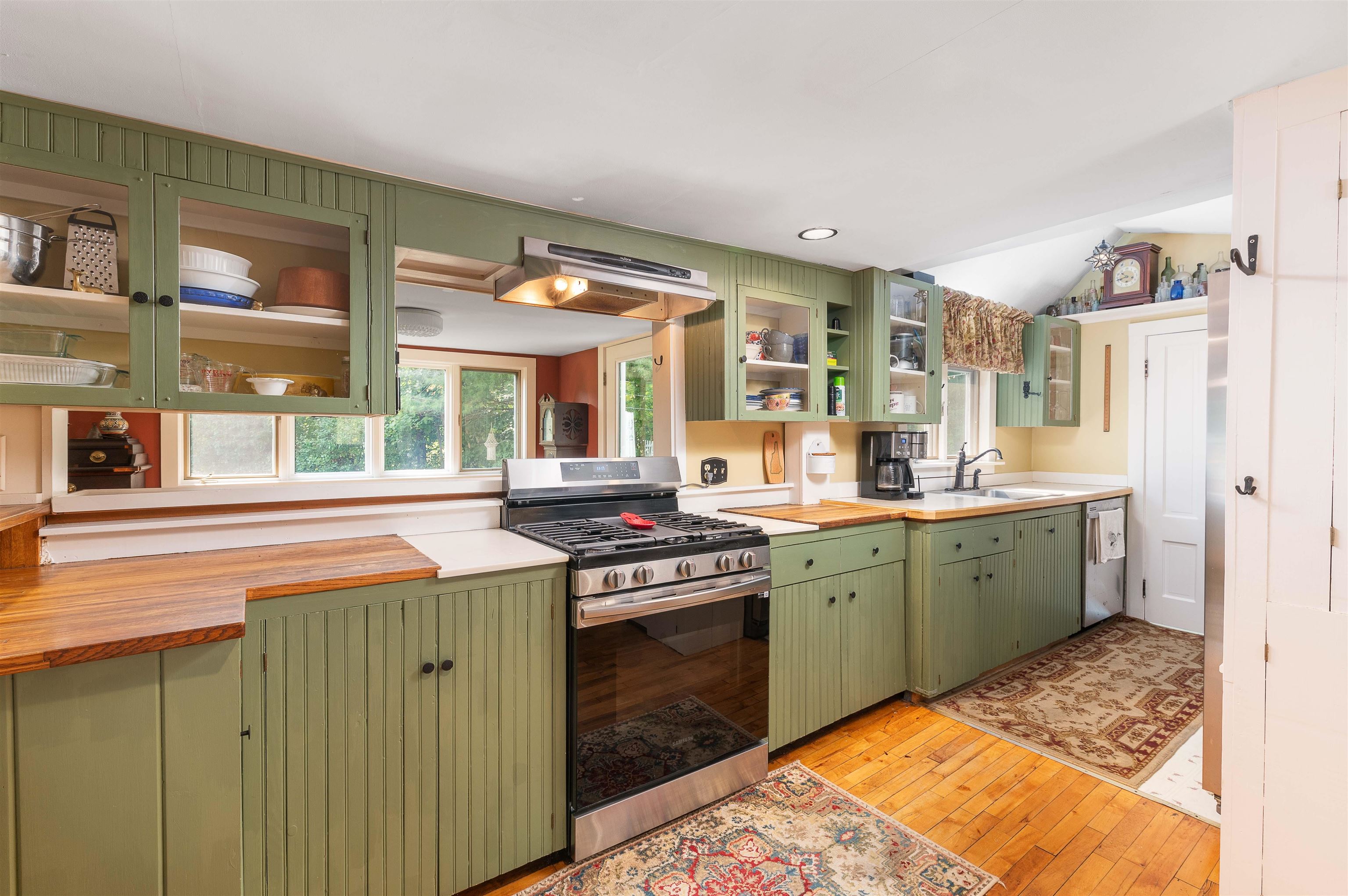 3510 West Side Road Conway, NH 03860 - Photo 3 of 44 Gallery Image 3
