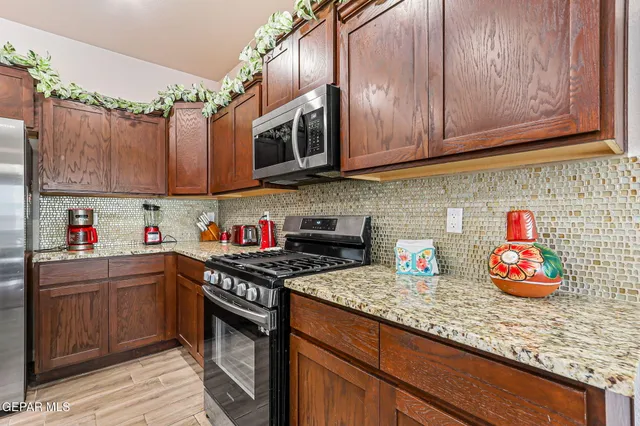 $314,950 | 1117 Nickel Hl Avenue, Santa Teresa, NM 88008