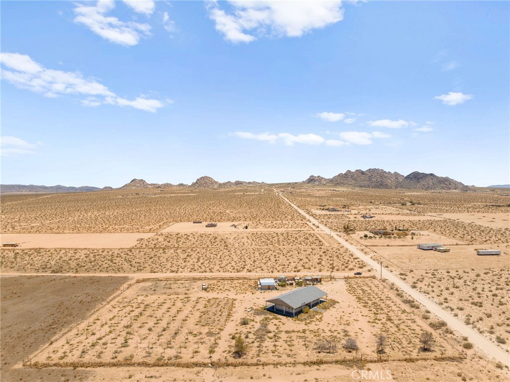 36990 Cambria Road Lucerne Valley, CA 92356 - Photo 7 of 47