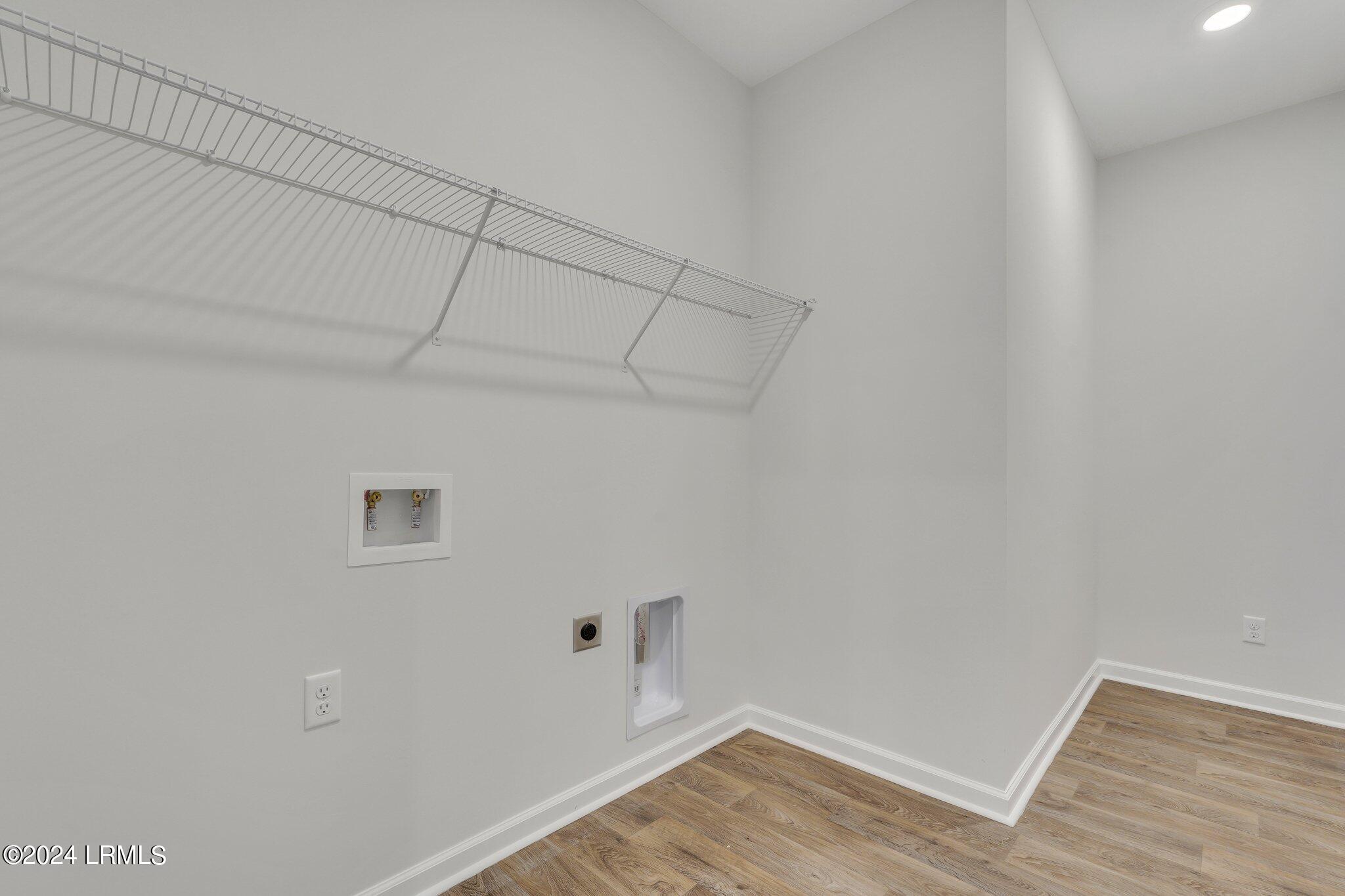 548 Hideaway Street Ridgeland, SC 29936 - Photo 23 of 30 22 Laundry