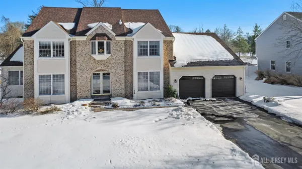 $795,000 | 4 Santina Court, Lawrence Township, NJ 08648