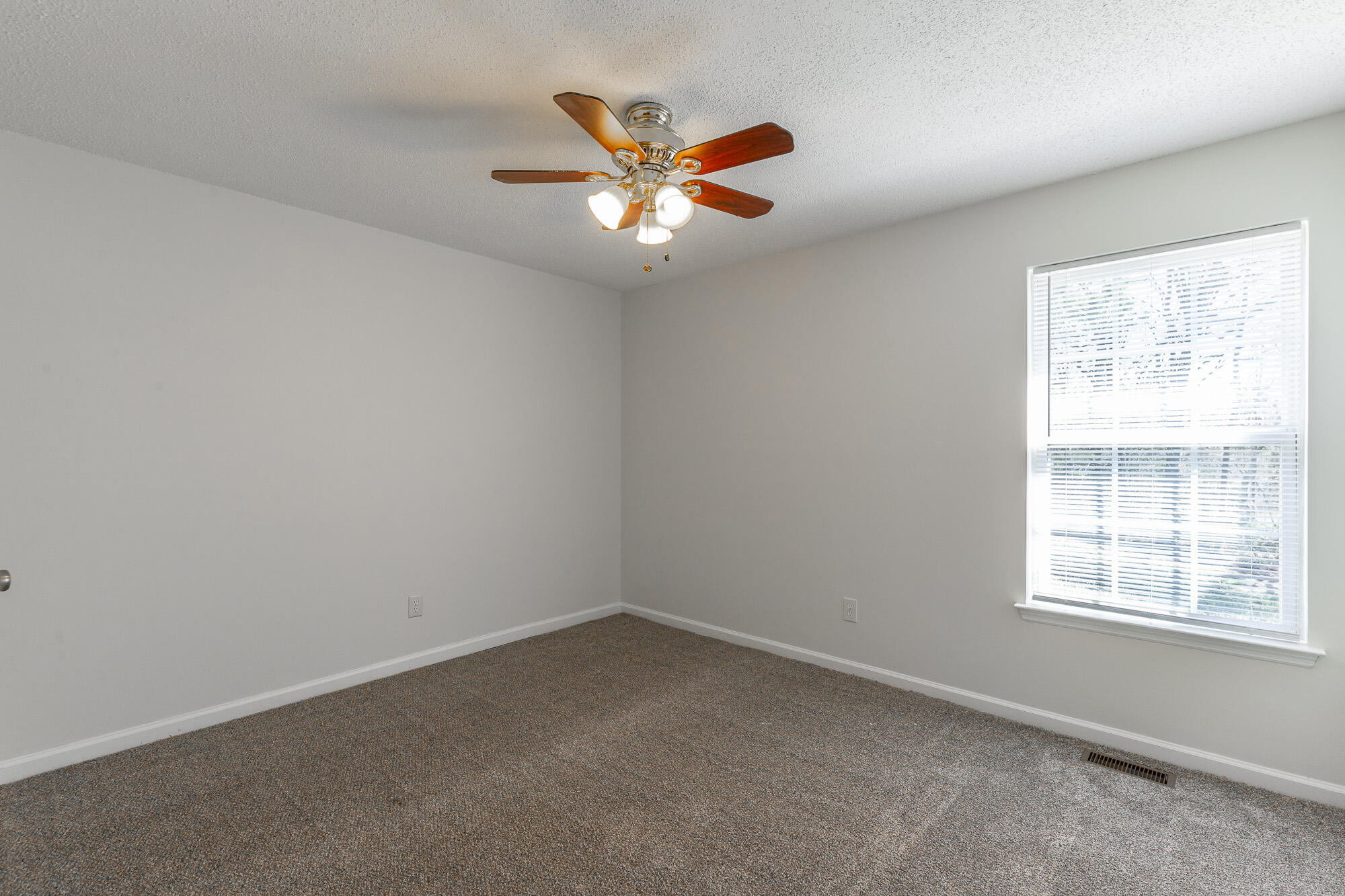 288 Spring Wind Circle Ringgold, GA 30736 - Photo 24 of 50 288 Spring Wind Circle HD-26