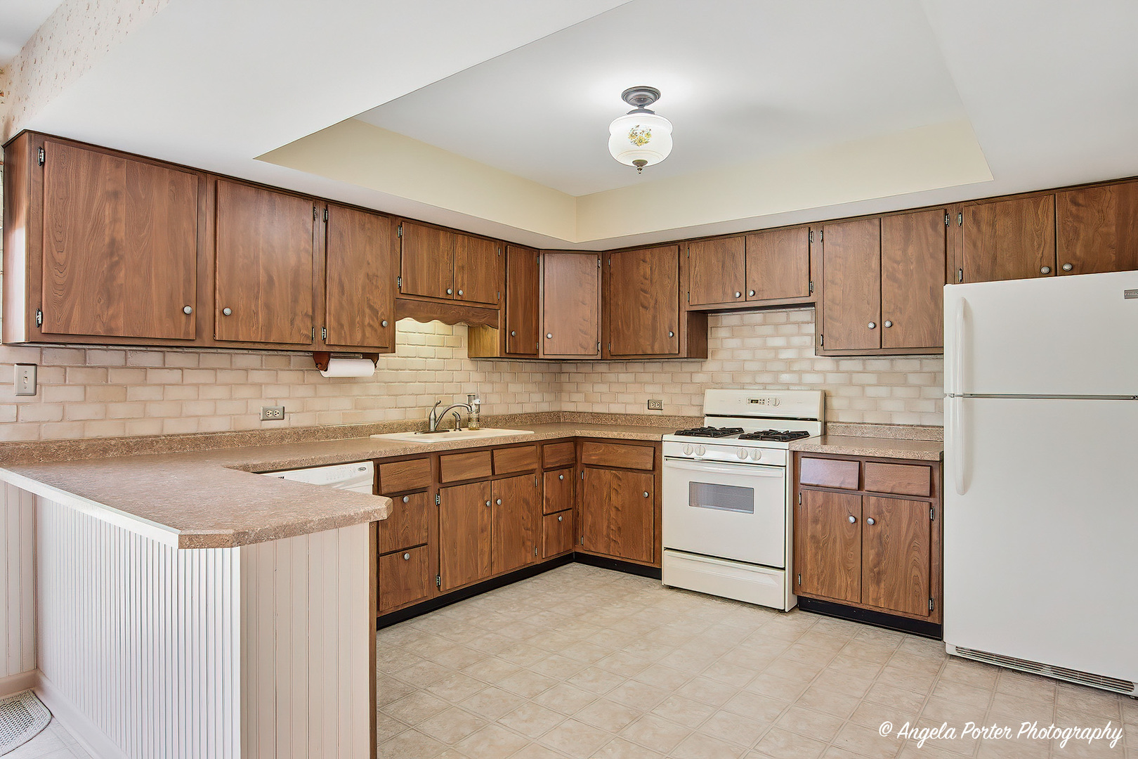2208 Algonquin Road Fox River Grove, IL 60021 - Photo 12 of 37