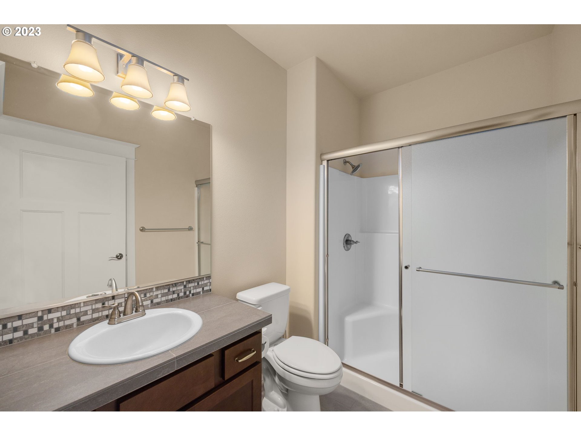 1007 Goff Road Forest Grove, OR 97116 - Photo 22 of 31 Attached Bathroom #2