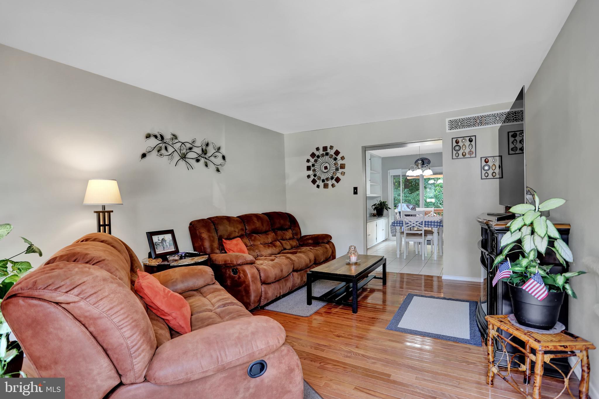8203 Mitnick Road Baltimore, MD 21236 - Photo 3 of 33 GLEAMING FLOORS THROUGHOUT