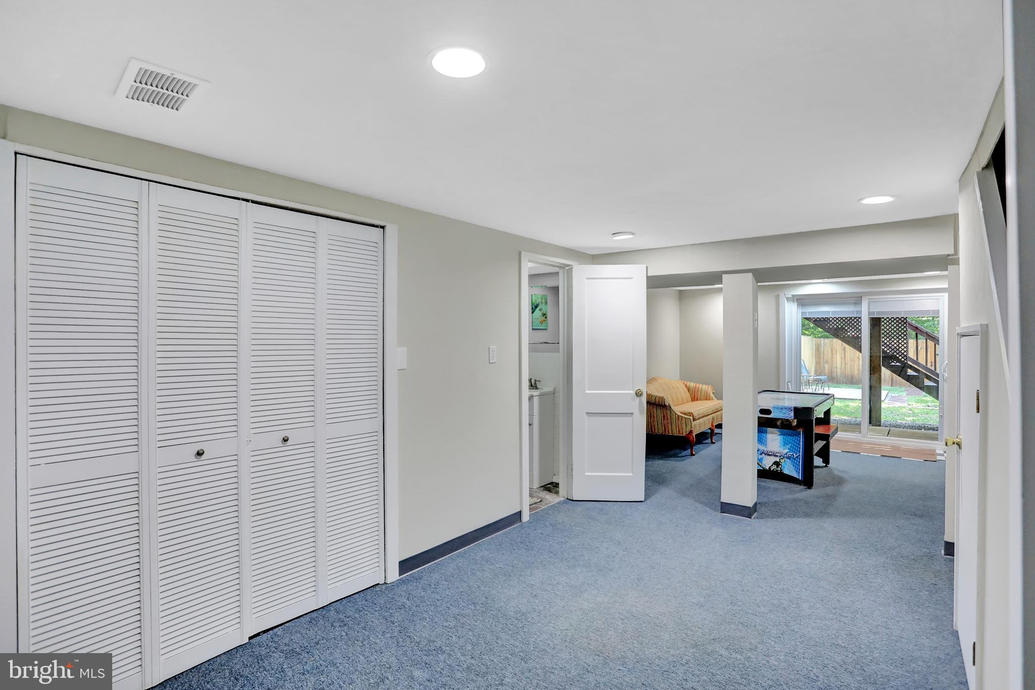 8203 Mitnick Road Baltimore, MD 21236 - Photo 25 of 33 SPACIOUS LOWER
