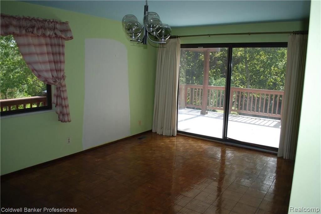 29800 Westgate Road Farmington Hills, MI 48334 - Photo 6 of 43
