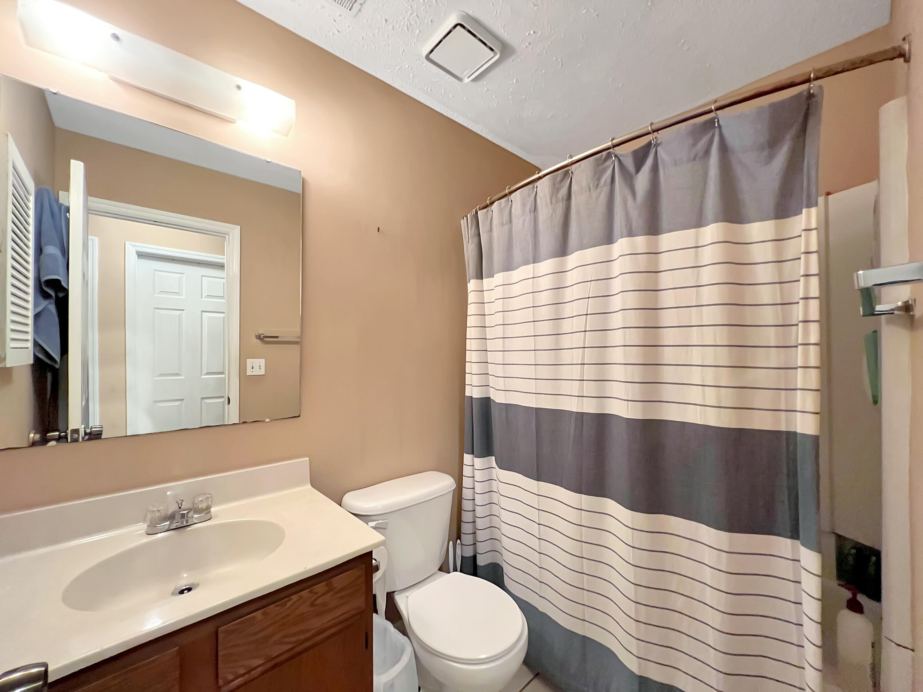 107 Broken Trail Summerville, SC 29486 - Photo 12 of 17 A29F823F-8733-40A6-8EF5-AE6F21CD8DFC