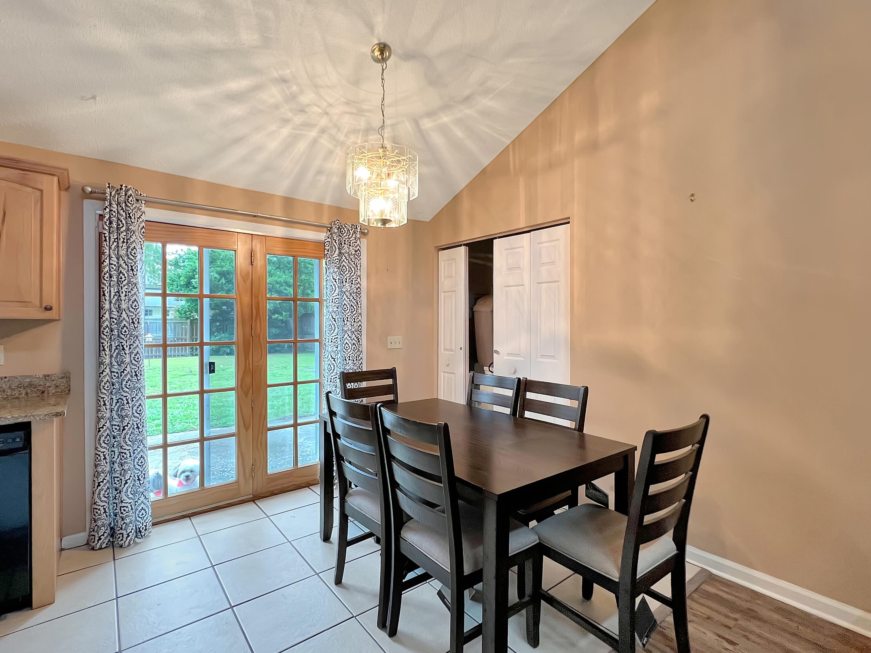 107 Broken Trail Summerville, SC 29486 - Photo 5 of 17 88F6262D-A946-4451-B994-D4702698C320