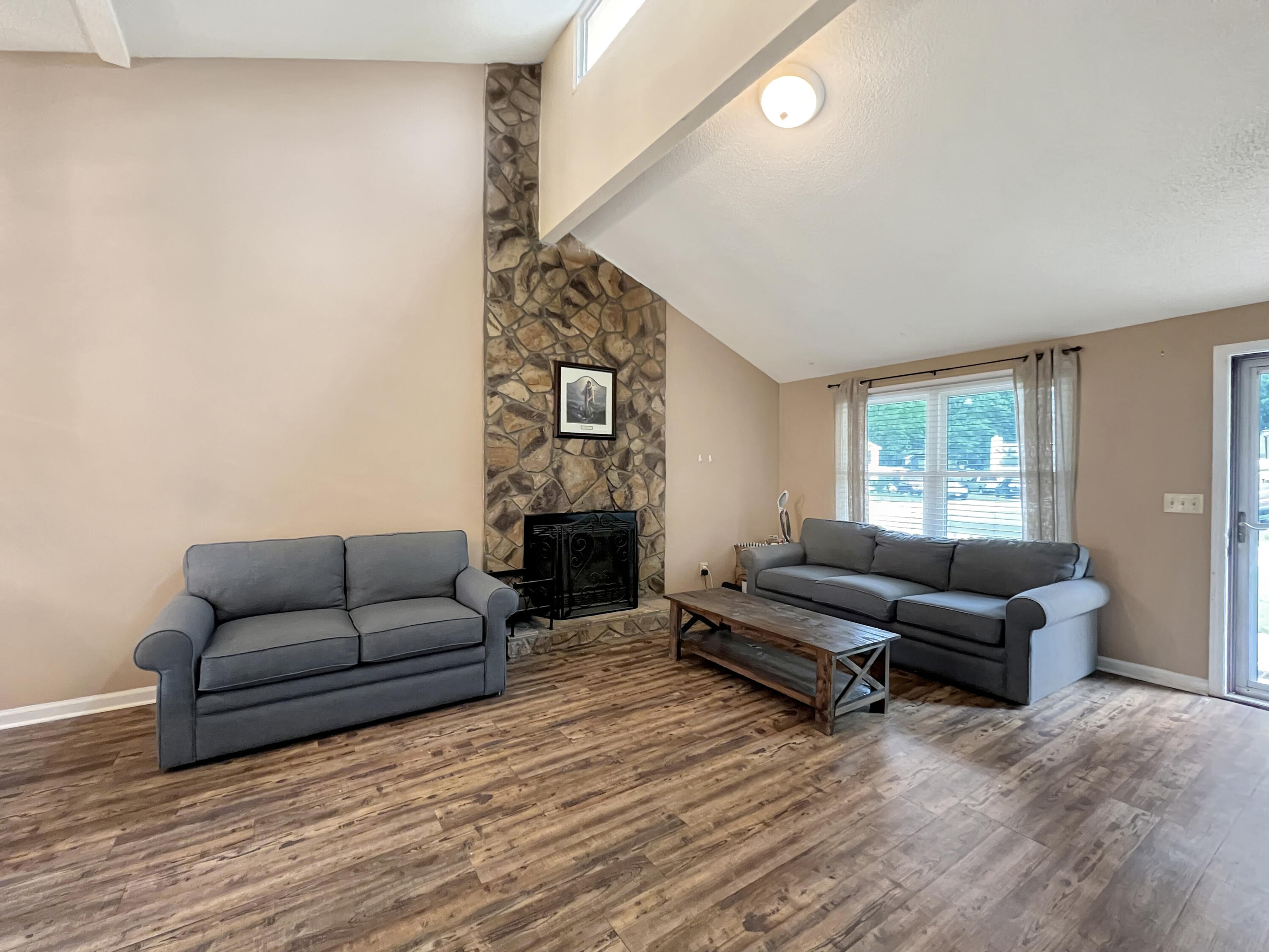 107 Broken Trail Summerville, SC 29486 - Photo 9 of 17 254B30A3-D993-4977-AD52-25BEABF5E7F1