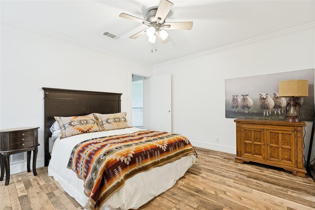 76 Spout Springs Road Pottsboro, TX 75076 - Photo 23 of 36 Gallery Image 23