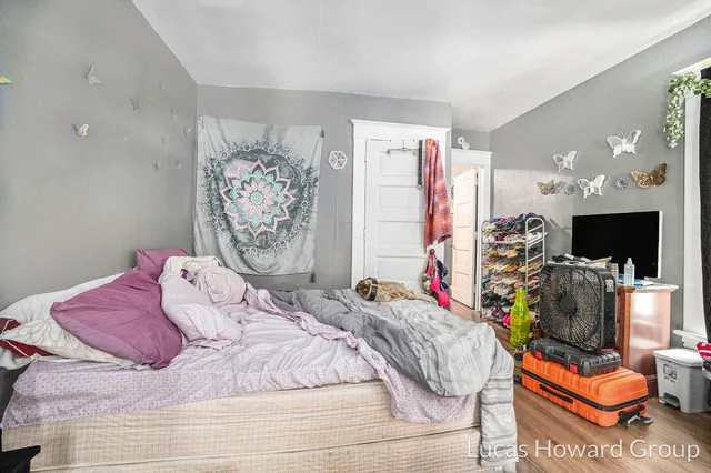 $400,000 | 922 South Park Street, Kalamazoo, MI 49001