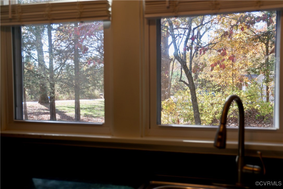 954 Lee Road Crozier, VA 23039 - Photo 11 of 49 Gallery Image 11