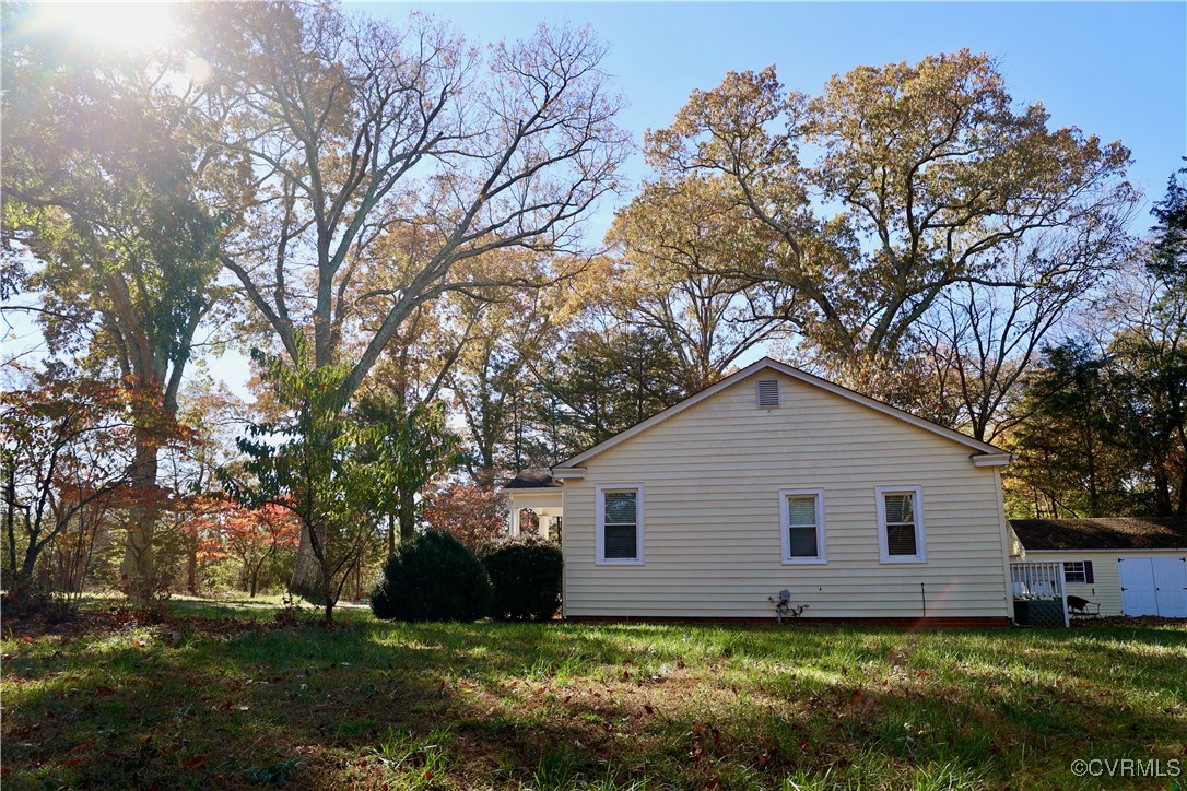 954 Lee Road Crozier, VA 23039 - Photo 3 of 49 Gallery Image 3