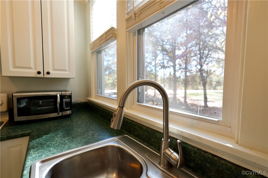 954 Lee Road Crozier, VA 23039 - Photo 10 of 49 Gallery Image 10