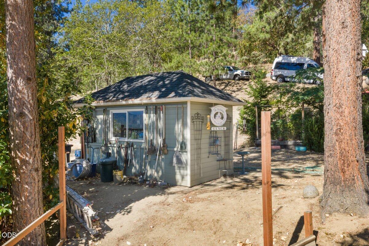 4303 Tami Lane Central Point, OR 97502 - Photo 39 of 49