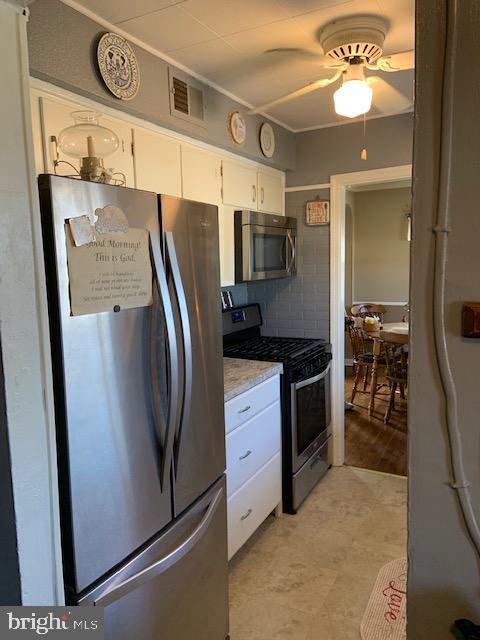 44 Lea Road New Castle, DE 19720 - Photo 15 of 19 Kitchen