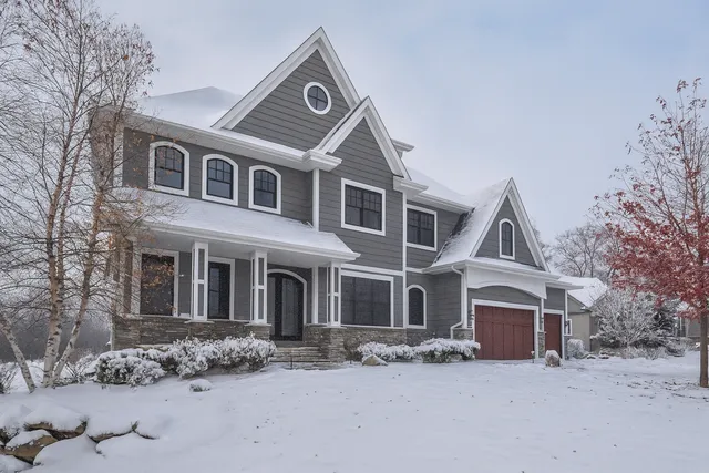 $2,700,000 | 525 Smithtown Court, Excelsior, MN 55331