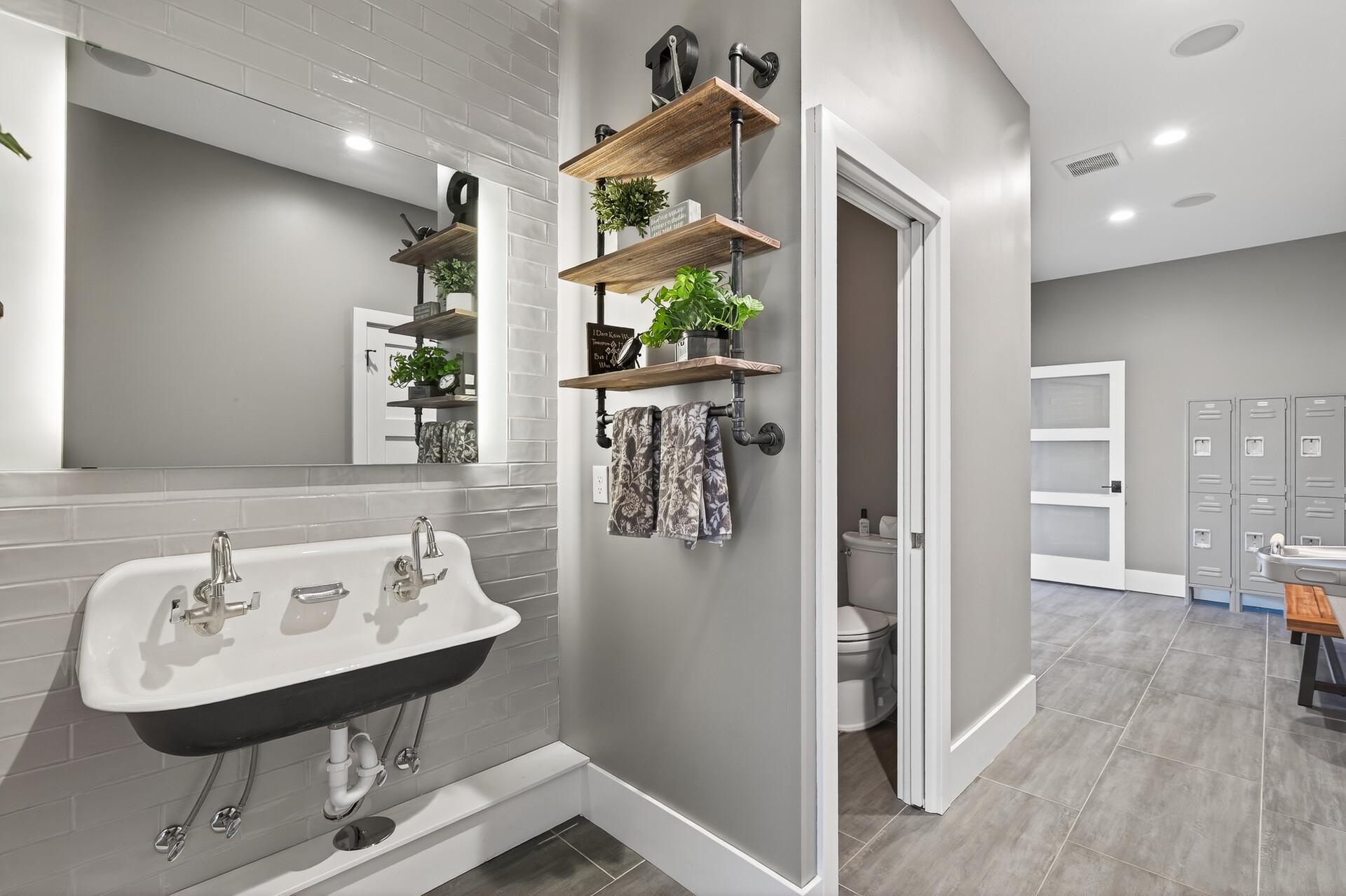 525 Smithtown Court Excelsior, MN 55331 - Photo 106 of 160