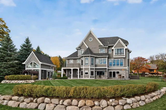 $2,850,000 | 525 Smithtown Court, Victoria, MN 55331