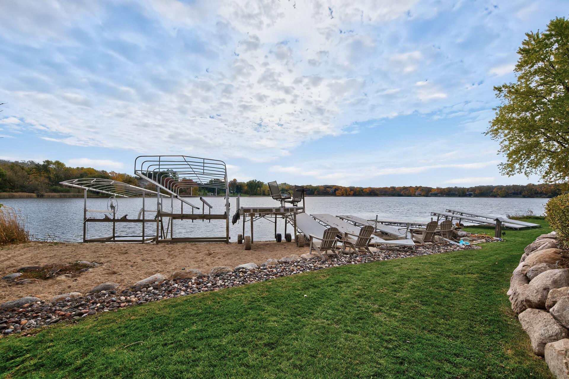 525 Smithtown Court Excelsior, MN 55331 - Photo 130 of 160