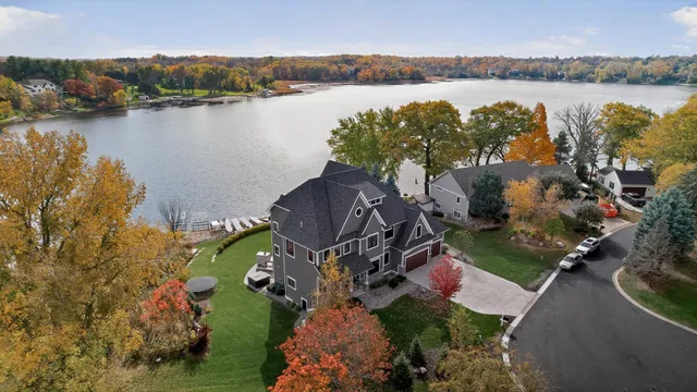 $2,850,000 | 525 Smithtown Court, Victoria, MN 55331