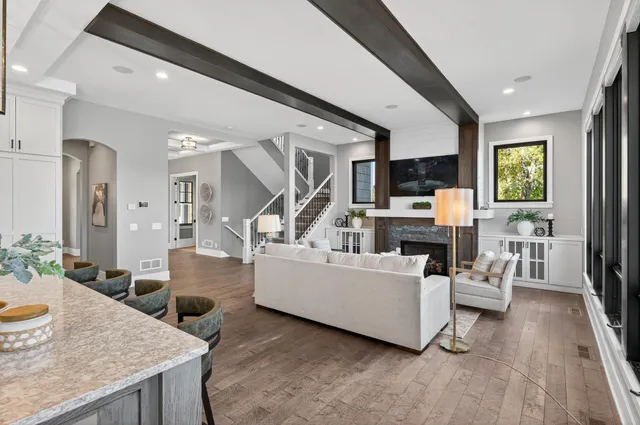 $2,700,000 | 525 Smithtown Court, Excelsior, MN 55331