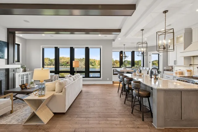 $2,700,000 | 525 Smithtown Court, Excelsior, MN 55331