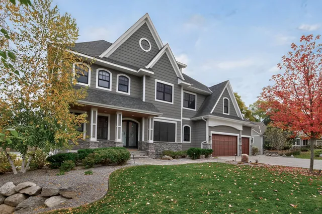 $2,700,000 | 525 Smithtown Court, Excelsior, MN 55331