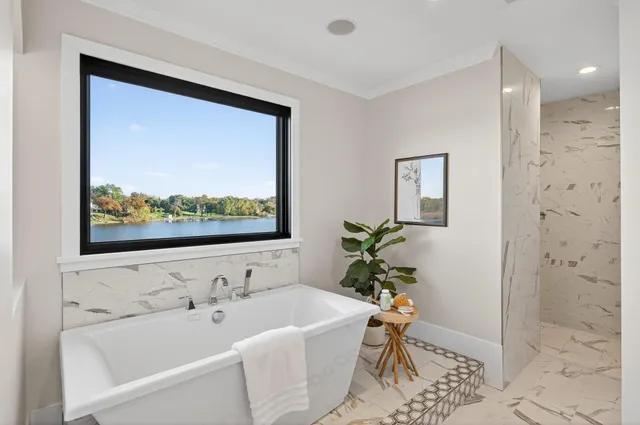 $2,700,000 | 525 Smithtown Court, Excelsior, MN 55331